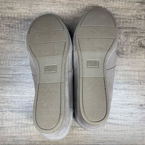 TOMS~Desert Wedge~Taupe~Suede Ankle Booties~Youth~ Size 6~Lace Up - Picture 6 of 9